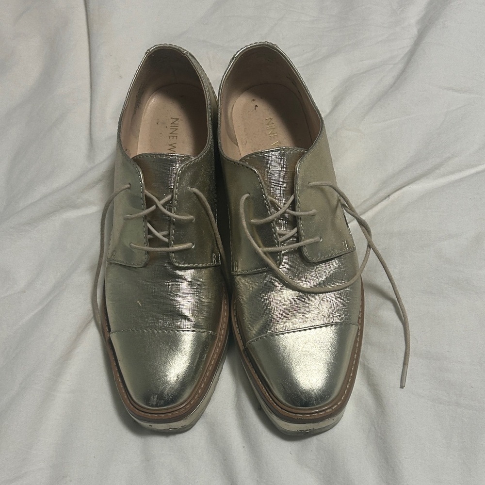 Nine West Women's Metallic Silver Flats
